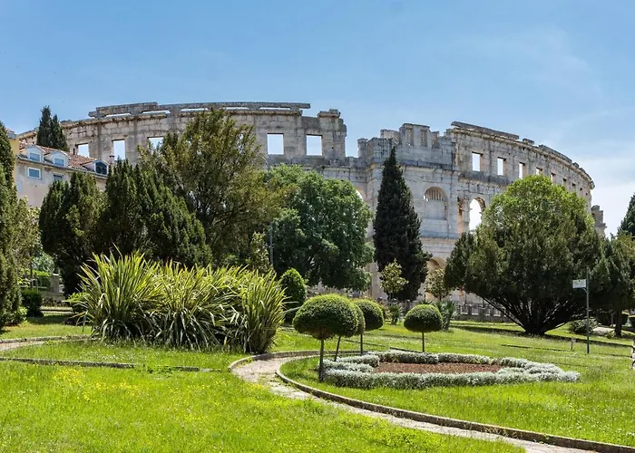 Bu2 Pula Studio Apartment